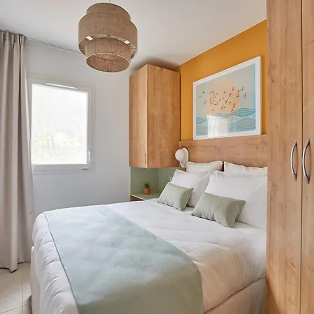 Newly Built Holiday Near The Beach * Royan